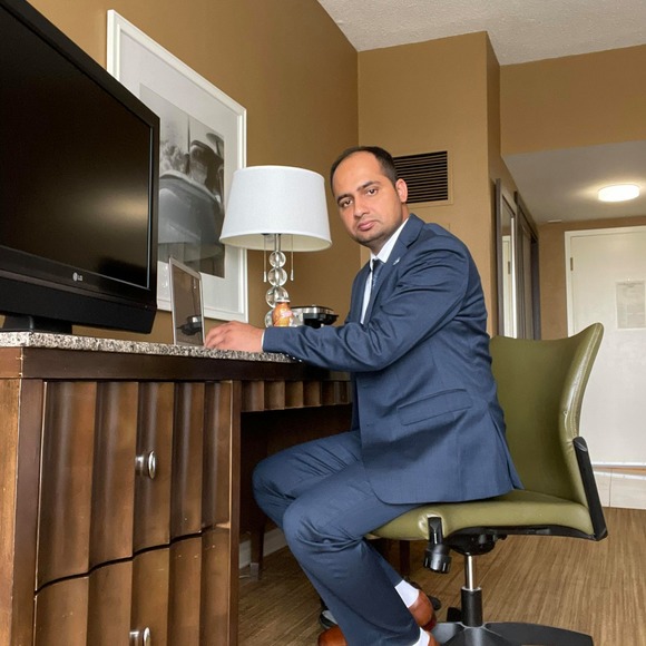 Meet your Posher, Sami - Picture 1 of 1